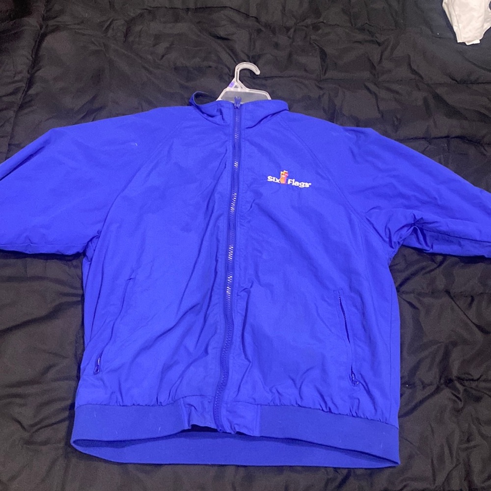 Six flags windbreaker
